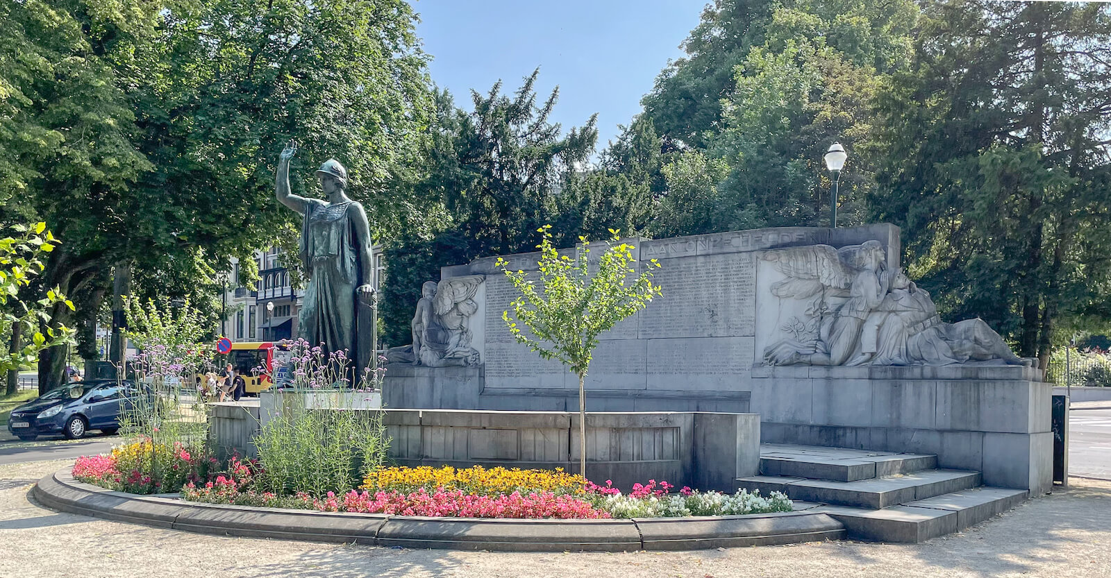 Square du Souvenir aux étangs d'ixelles