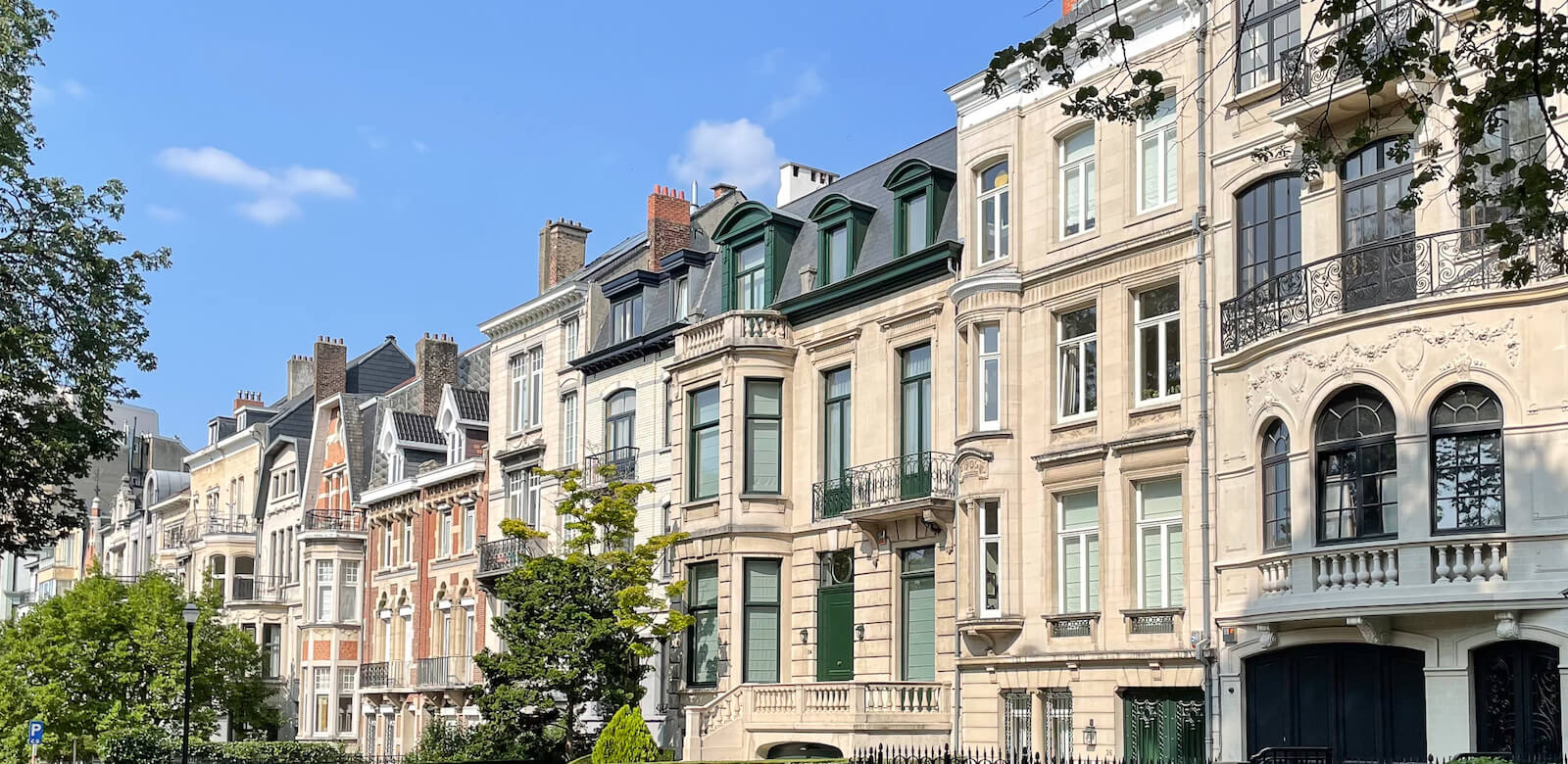 façade des étangs d'ixelles