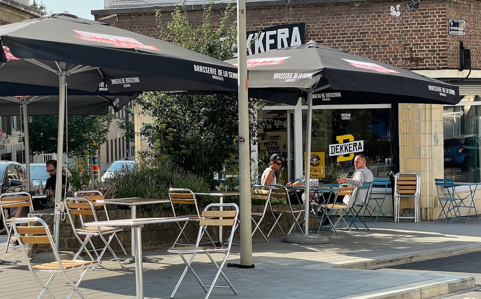terrasse du cafe Dekkera